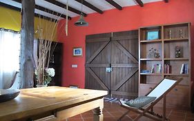 Bisbis House